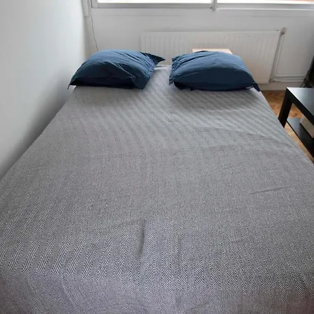 Bright Apt Near Le Marais