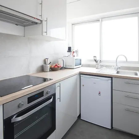 Bright Apt Near Le Marais Daire Paris