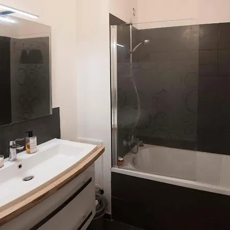 アパート Bright Apt Near Le Marais パリ